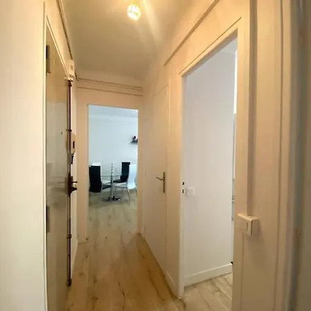 Apartment Appartement Antibes *